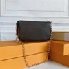 Kampanj högkvalitativ lyxdesigner kvinna plånbokväska med låda handväska kopplingskort hållare kontant nycklar väskor blommor bokstäver rutnät seriekod
