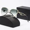 2023 Luxury Brand Solglasögon Designer Letter Womens Mens Goggle Senior Eyewear for Women Eyeglasses Frame Vintage Metal Sun Glasögon UV400 med låda