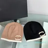 Chapéus Lenços Conjuntos Casquette Designer Beanie Homens Mulheres Cashmere Chapéu Lã Mão Knitt Chapéus Crânio Caps Equipados Clássico Marca Carta Imprimir Casual Outdoor Warmhat