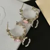 Luxus-Designer-Ohrstolpe Frauen Ohrringe 18K Gold plattiert Silber Kupfer Messing Hochwertige plattierte Kristallperle Charme Ohrring Weihnachten Schmuck