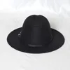 شعرت بيريتس أزياء واسعة الحافة القبعات القبعات والرجل موسيقى الجاز فيدورا مع تقليد مشبك حزام رفيع