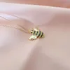 KS Family Fun Collana personalizzata con diamanti scintillanti ape Collana femminile con ciondolo a forma di insetti Instagram Design Sense Catena clavicola minimalista 248