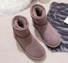 Nya korta snöstövlar med päls för kvinnor vinter skor plysch varma bomullsskor plattform gummi stövlar ankelstövlar