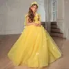 Abiti da ragazza Abito a fiori Giallo soffice tulle Girocollo senza maniche Cinturino con fiocco Matrimonio Simpatici bambini Festa della Santa Comunione