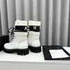 Botas de inverno de design superior 2023 canal moda feminina vintage decorativo couro algodão pano lã quente mantendo salto alto sola grossa neve meias planas sapatos 09-16