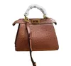 Luxury Handbag Bag Underarm Badesigner Bag G för kvinnors män Tote Crossbody Bag Axel Tote äkta läder Hobos Vagrant Bag Crocodile Mönster Walletbn 27cm