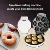 700W Donut Makinesi, çocuk kahvaltısı için uygun, atıştırmalıklar, tatlılar, çubuk olmayan yüzeye sahip, 7 donut, çörek beyaz, siyah, mavi, küçük mutfak eşyaları yapabilir