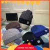 aPlaid designer beanie chapeaux de créateurs pour hommes bonnets tricotés chapeau d'hiver automne casquette thermique ski voyage bonnets de luxe classiques marron LK