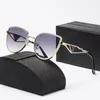 2023 Luxury Brand Solglasögon Designer Letter Womens Mens Goggle Senior Eyewear for Women Eyeglasses Frame Vintage Metal Sun Glasögon UV400 med låda
