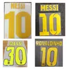 Ensemble de noms rétro à collectionner HENRY Ronaldinho ETO MESSII DAVID VILLA A.INIESTA SUAREZ XAVI RIVALDO GUARDIOLA PUYOL IBRAHIMOVIC IMPRESSION BADGE DE PATCH DE FOOTBALL