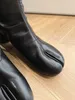 디자이너 신발 Tabi Boots Maison MM6 남성 여성 분할 발가락 첼시 부츠 럭셔리 Margiela 송아지 가죽 가죽 스웨이드 패션 무릎 높이리노선 서쪽 발 뒤꿈치 부츠 크기 35-45