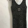 Vestido de punto de lentejuelas de lujo para mujer, vestido camisola Sexy, vestido veraniego con bordado a la moda para citas, falda con escote en V profundo, vestido sin mangas