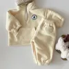 Die Designer Baby Jungen Kleidung Wärme Sets Kinder verdicken Sweatshirt Kinder Kleidung Mädchen solide Baumwolle Langarm Pullover Tops + Hosenanzüge Markenname Das Mädchen