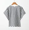 Ny kvinnors designer tryckta randiga Alaialaia t-skjorta avslappnad lös pullover bat korta hylsa t-shirt tees