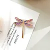 Vintage Trendy Purple Metal Dragonfly Plant Animal Brosch för Women Girl Wedding Party Collar Smycken Tillbehör Gåvor