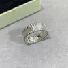 Luxe Designer Ring 2023 Nieuwe Mode Charme Sieraden 925 Sterling Zilveren Handtekening Ring Hoge Kwaliteit Valentijnsdag Geschenk 231204