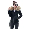 Veste d'hiver en coton pour femme, manteaux courts à capuche, grand col en fourrure, épais et chaud, rembourré, Slim, vêtements d'extérieur, M-4XL