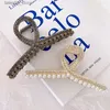 Akcesoria do włosów Nowy Korea Pearl Kryształowe klipsy do włosów geometryczne pazury włosów duży połów klip rekinowy pazur kucyk włosy