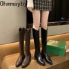 Botas de invierno de felpa corta para mujer Caballero Moda Cremalleras traseras Damas Elegantes Botines largos cálidos Calzado de mujer de cuero suave 231204