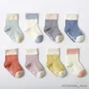 Chaussettes enfants 3 paires/lot chaussettes pour enfants solide rayé quatre saisons garçon anti-dérapant nouveau-né bébé chaussettes coton infantile chaussettes pour filles 0-36 mois R231204