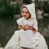 Handelsrockar Fashion Solid Color Simple Loose Baby Bathrobe Soft and Quick Dry Hooded Baby Handduk Bekväm våffla Cotton Kids Beach Handduk 231204