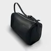 90 년대 가방 NYC Minimalis : Rowstyle Geunine Leather Banana Bag Half Moon 가방 베개 버킷 가방 - 지갑 토트 어깨 가방 크로스 바디 지갑 파우치 클러치 디자이너