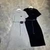Базовые повседневные платья Дизайнерский бренд в сочетании с талией Платье с рукавами-цепочками для женщин Сплошной цвет Темпераментная длинная юбка Лето 23 7Y1W