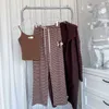 Kvinnors tvådelade byxor Designer Brand 2023 Autumn Casual Lazy Brown Three Set med Camisole, randiga byxor och tröja Cardigan Aqyq