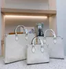 borse borsa da donna di design borsa di marca borsa tote borsa onthego GM MM PM borsa tote OnTheGo grande marrone bianco rilievo mummia borse borse di lusso totes 41 cm 34 cm 25 cm in movimento