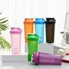 Bouteilles d'eau 600 ml Portable protéine poudre Shaker bouteille étanche bouteille d'eau pour Gym Fitness entraînement Sport Shaker tasse de mélange avec échelle 231204