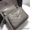 Sac en cuir véritable Sacs de poche à rabat en treillis de diamant Designer dames sac à main de mode de luxe chaîne de ruban d'or sacs à bandoulière classiques sac à main sacs à bandoulière blancs