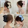 Headwear Hair Accessories New Korea Stora Big Bow Hair Claws Clip Barrettes Women Girls White Black Shark Hair Clips Ponyiltail Hairpin Hair Accessories Q231204