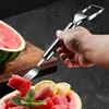 Fruktverktyg Creative Watermelon Cutter Artifact Hushållens vattenmelongaffel Multi-Use Fruit Divider Kitchen Cutter redskap