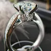 Anéis de casamento Huitan Anel de noivado clássico para mulheres brilhante zircônia cúbica cristal proposta aniversário presente jóias 231204