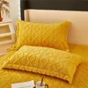 Bedding sets Bonenjoy Winter Warm Bed Sheet Yellow Color Taff Velvet Fleece Linen Single Plush drap de lit 2 personnes Thick Cover 231202