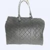 55cm Hommes Sac Duffel de nuit PU Cuir Designers de grande capacité Sacs L Sac à main Femmes Carry On Travels Purse Gardez tout le cuir P202w