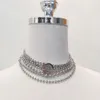 2022 Top-Qualität Charm-Anhänger-Halskette mit sechs Schichten Perlen-Choker-Design in Platinfarbe plattiert für Frauen, Hochzeitsschmuck, Geschenk260U