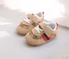 Primeiros caminhantes recém-nascidos impressão tênis sapatos casuais sola macia prewalker infantil bebê sapatos esportivos crianças designer sapato sasakids cxg231241