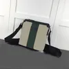 Messenger bag heren klassieke mode-stijl verschillende kleuren de keuze om uit te gaan maat 21 22 4 cm M194 van vracht213A