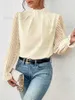 T-shirt pour femmes Luxury Half High Clouse Lady Pannel Panel Modèle Ruffle Leaf à manches longues