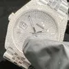 Nya smycken Vackra bussdown VVS handinställning Hip Hop Men Moissanite Iced Out Diamond Watches