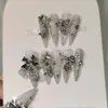 Faux ongles Paillettes de luxe Ongles faits à la main Diamant cassé Dégradé Faux ongles Flocons de neige Nail Art Patchs Bowknot Cloches Ongles de Noël 231204