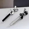 10X3 CM zwart en wit acryl Vlinder haar clips een woord clip haarspeld voor dames favoriete Mode klassieke Items Sieraden headd2827