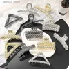 Headwear Hair Accessories New Alloy Geometric Hair Claw Clip Triangle Rectangle Cross Metal Hair Clips Crab Hairpins non-slip Barrettes Hair accessories Q231204