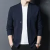 Camisolas masculinas clássico cardigan 2023 outono moda coreana camisola casaco manga longa malhas masculino dois botões de malha