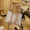Luxe Designer Handtassen Damestassen Messenger Bags Mode Vrije tijd Schouder Crossbody Tassen Dames Tas met handvat