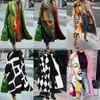Modna wzorzystna płaszcz dla kobiet - jesienne odzież 2023