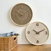 Relógios de parede Bateria Operado Relógio Moderno Design Luxo Quarto Madeira Rodada Moda Criativa Horloge Decoração Minimalista