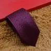 Мужское галстук треугольник галстук
