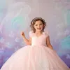 Robes de fille rose robe à fleurs col en V dentelle sans manches pour mariage anniversaire robe de bal jupe à plusieurs niveaux première sainte Communion enfants